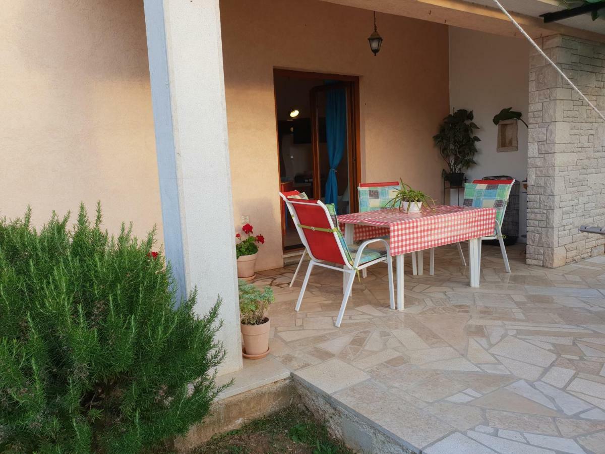 Levanda Pula Exterior foto